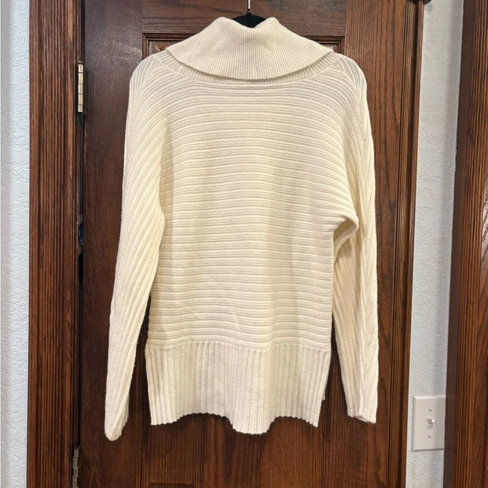Moth by Anthropologie $98 Ivory Ribbed Cowl Neck Sweater M EUC Rayon Blend